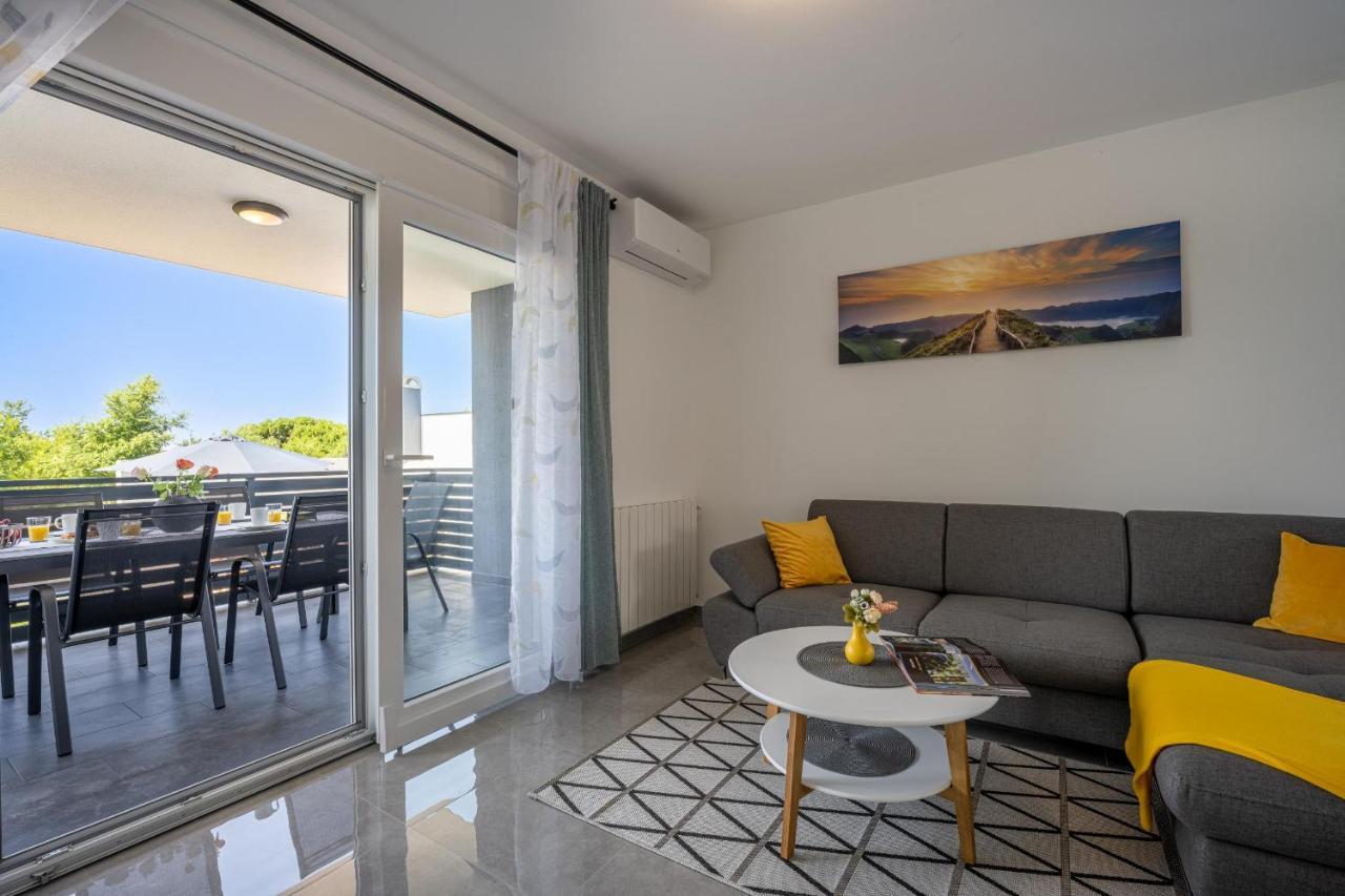 Domus Alba Apartments Пула Екстер'єр фото