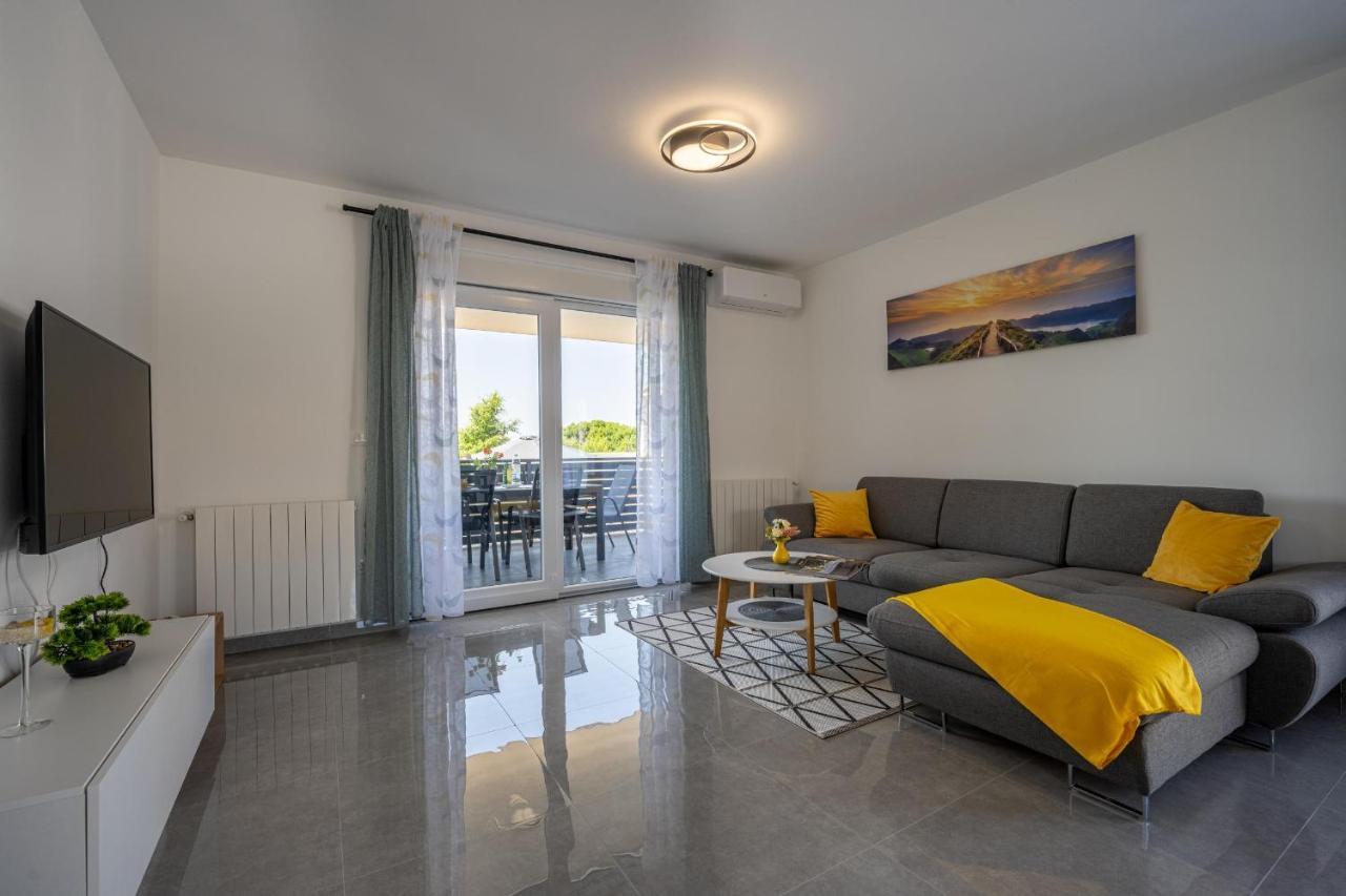 Domus Alba Apartments Пула Екстер'єр фото