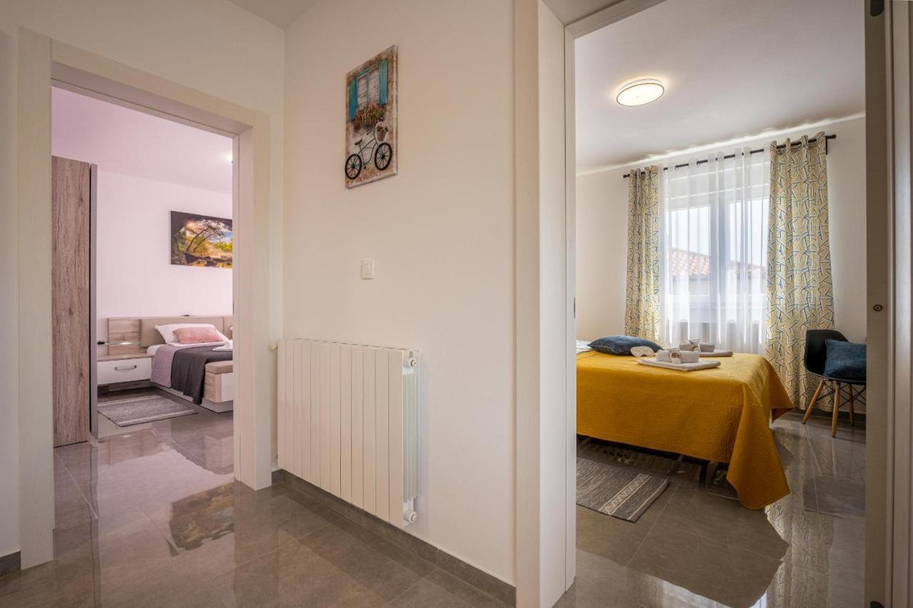 Domus Alba Apartments Пула Екстер'єр фото
