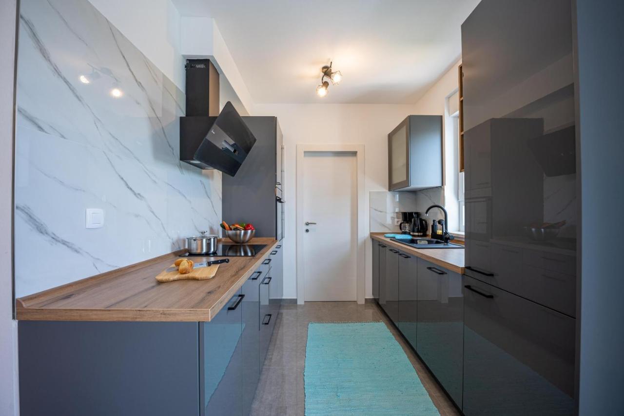 Domus Alba Apartments Пула Екстер'єр фото