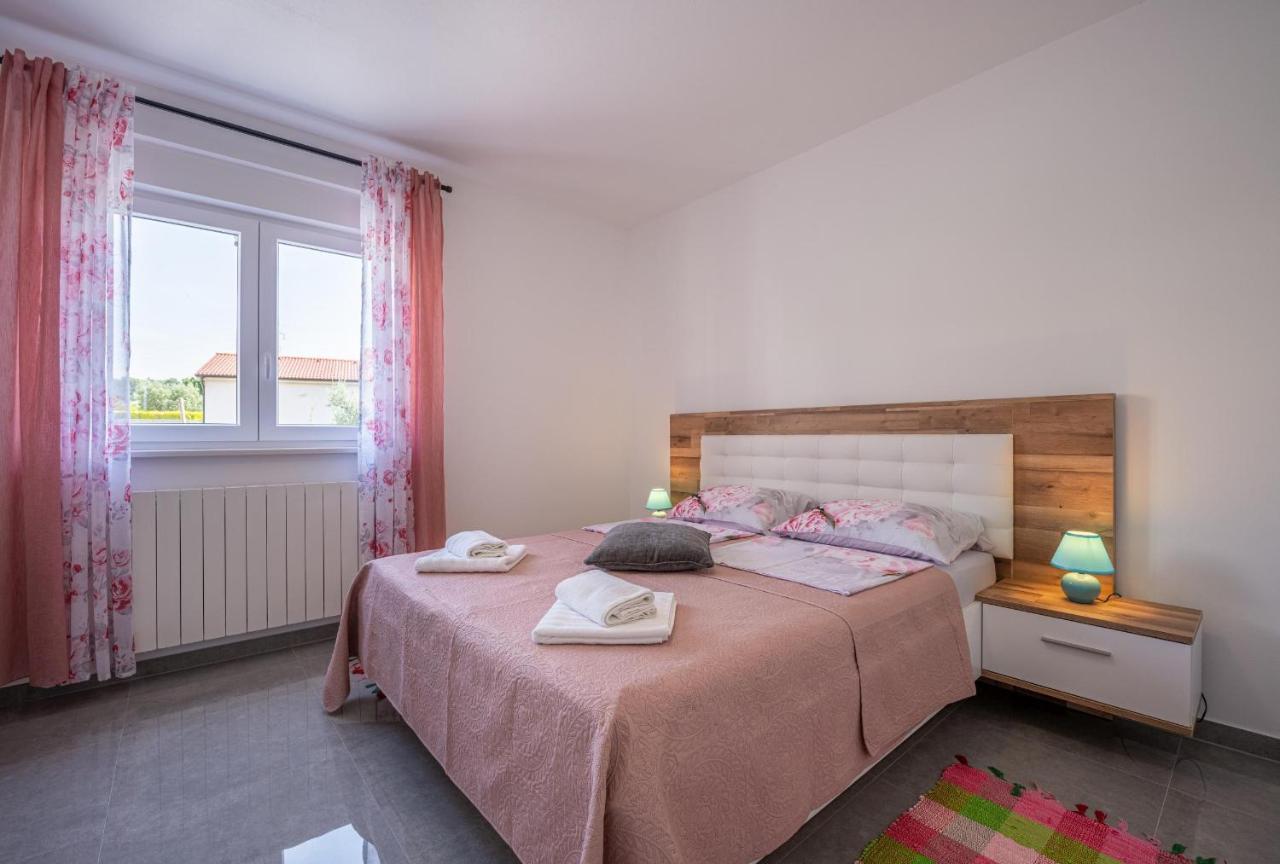 Domus Alba Apartments Пула Екстер'єр фото