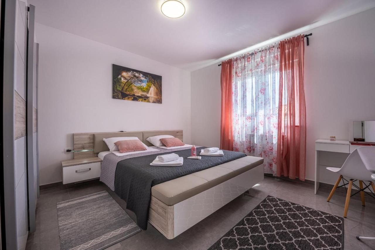 Domus Alba Apartments Пула Екстер'єр фото