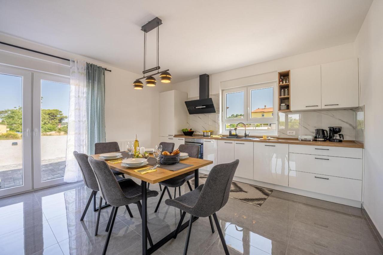 Domus Alba Apartments Пула Екстер'єр фото
