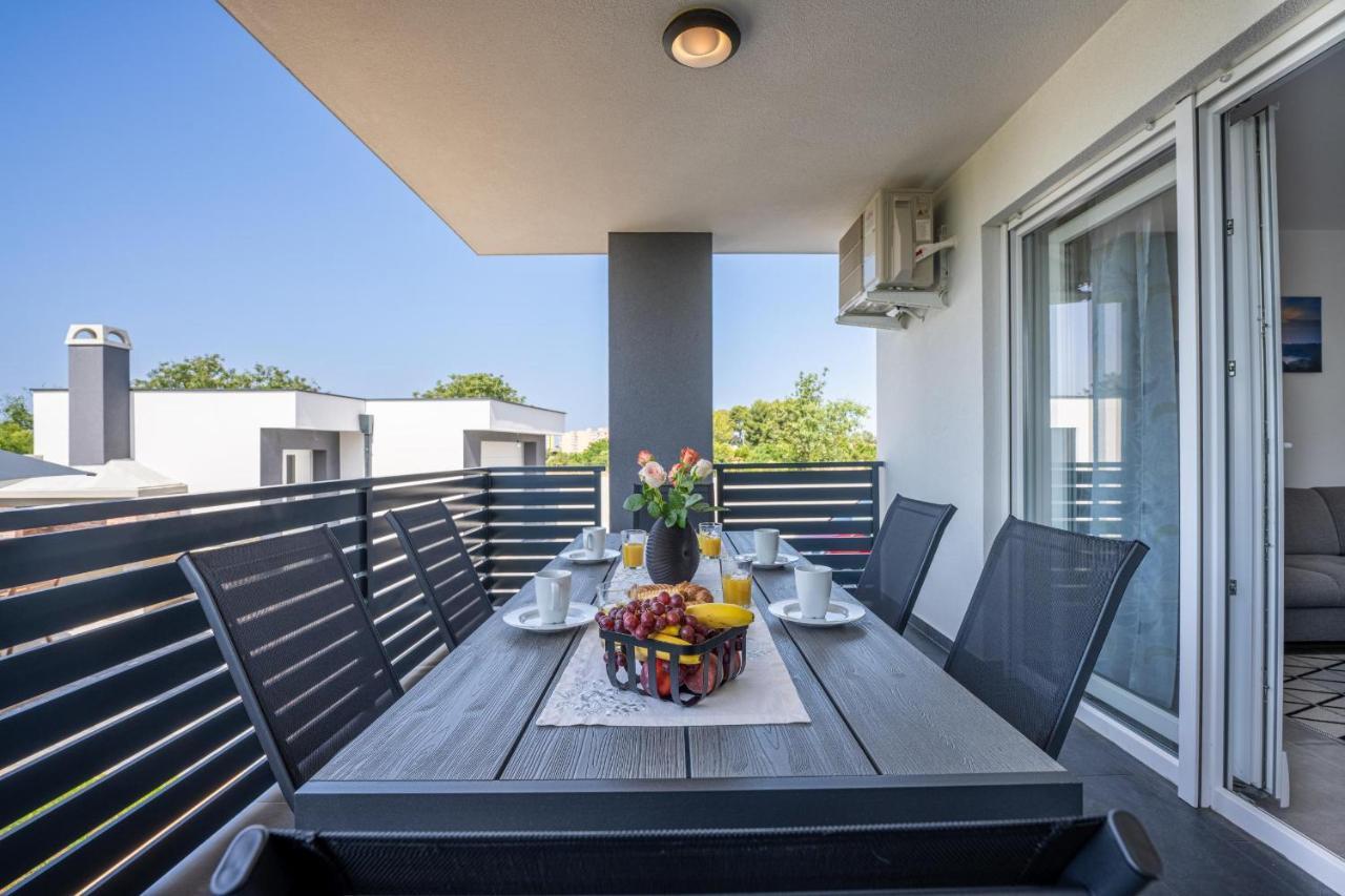 Domus Alba Apartments Пула Екстер'єр фото